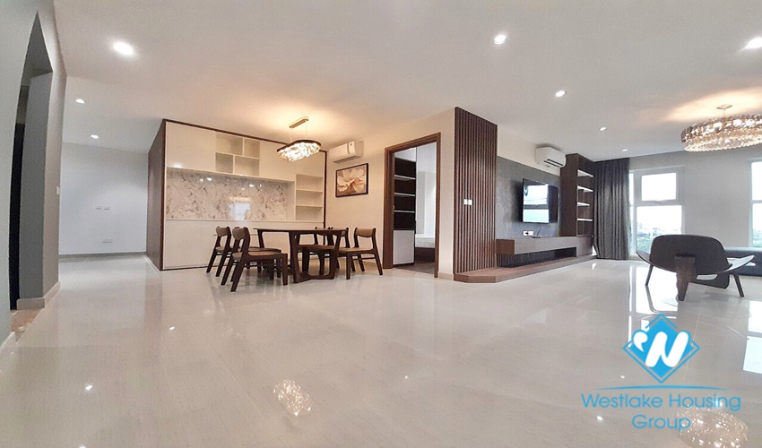 Nice new apartment for rent at the link Ciputra building 3 bedrooms 2 bathrooms fully furnished
